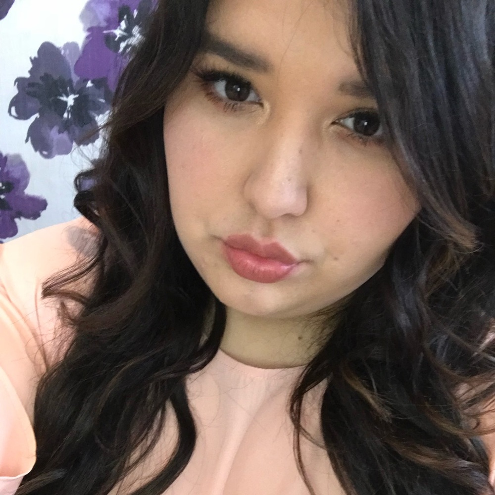 Meet your Posher, Celeste